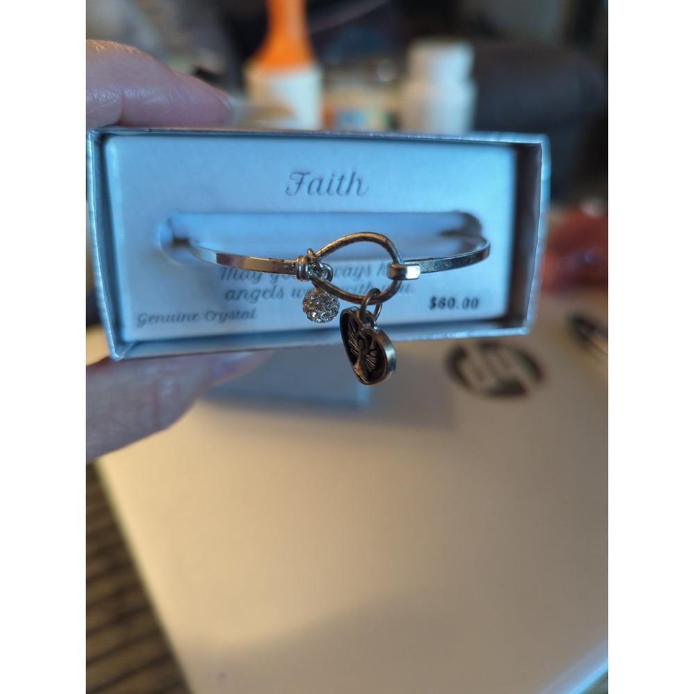 NIB Faith Fine Silver Plated Genuine Crystal Bracelet Bangle - Kohl's $60